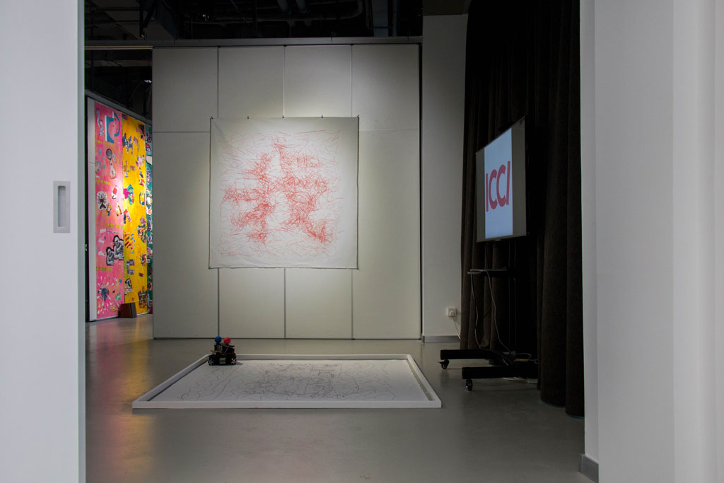 Minus E - Life Geek Exhibition